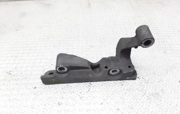 Opel Vectra C Engine mounting bracket 9191145