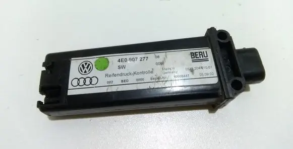 Audi A8 S8 D3 4E Tire pressure sensor 4E0907277