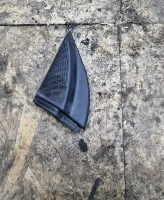 Toyota Avensis T250 Side speaker trim/cover 6749205060D