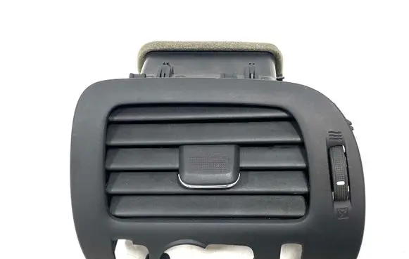 Chevrolet Volt I Dashboard side air vent grill/cover trim 22878229 22878237 SP16909