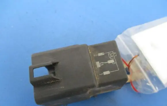 Ford Mondeo MK II Other relay