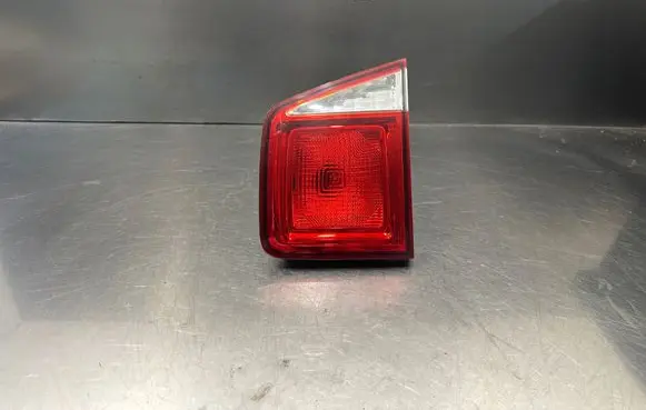 Chevrolet Orlando Tailgate rear/tail lights