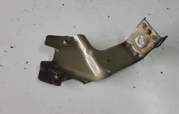 Opel Insignia A Fender mounting bracket