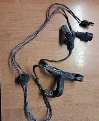Mercedes-Benz S W126 ABS wheel speed sensor 1265451528