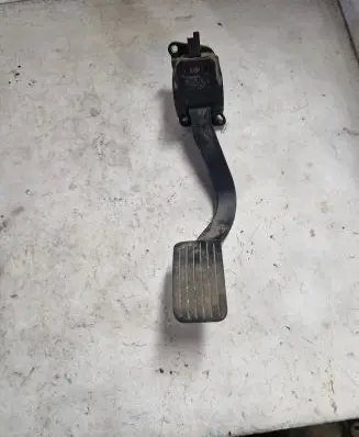 Citroen C4 Grand Picasso Accelerator throttle pedal 9654725380