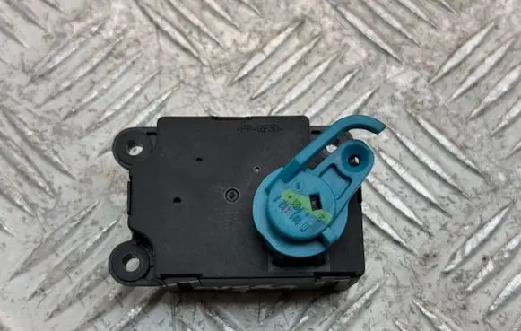 Nissan Micra Air flap motor/actuator 27732BC71B N104722T