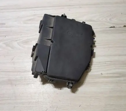 Mercedes-Benz A W177 Fuse box cover A2475407800
