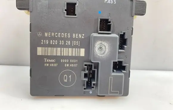 Mercedes-Benz CLS C219 Door control unit/module 2198203326