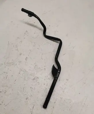Porsche Macan (95B) Engine coolant pipe/hose 06L121075