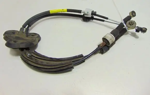 Renault Megane I Gear shift cable linkage 