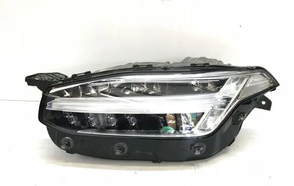 Volvo XC90 Headlight/headlamp 32338952