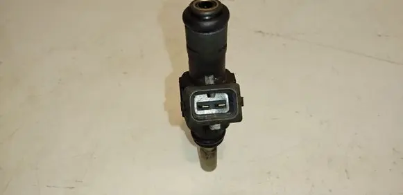 Volkswagen Golf IV Fuel injector 06B133551B 0280155825