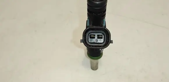 Volkswagen Jetta V Fuel injector 07K906031C 9232F12439
