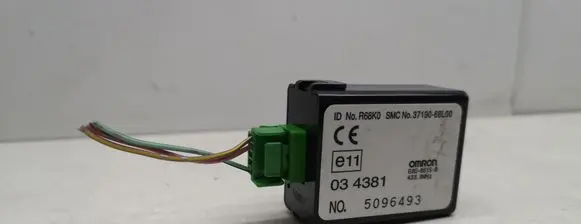 Suzuki Swift II Keyless (KESSY) go control unit/module 3719068L00