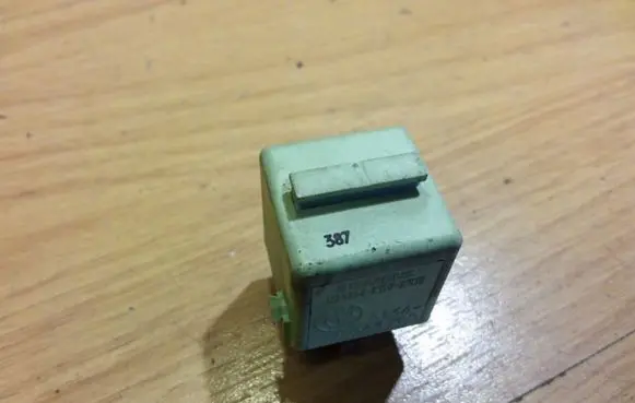 BMW 5 E39 Other relay 61368373700 387