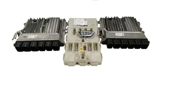 BMW 7 G11 G12 Engine ECU kit and lock set 61358794951 8692962 030668162