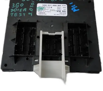Volkswagen PASSAT B8 Trunk lid opening control unit 5Q0937086BD