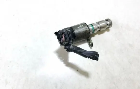 Ford Focus Camshaft vanos timing valve cm566c880ca cm56-6c880-ca