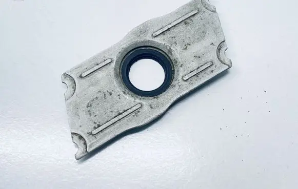 Audi A8 S8 D3 4E Fuel Injector clamp holder 059103113F