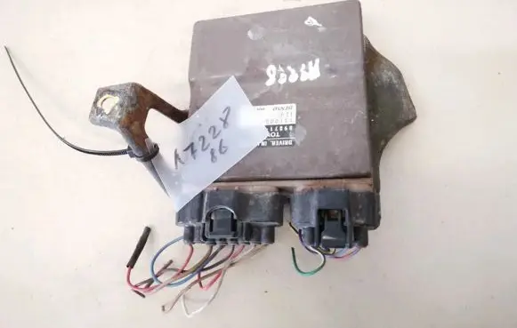 Toyota Avensis Verso Fuel injection control unit/module 8987120030 89871-20030