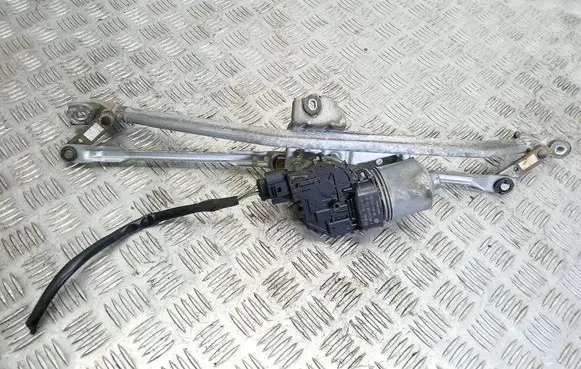 Volkswagen PASSAT B5.5 Front wiper linkage and motor 0390241528 3B1955113D