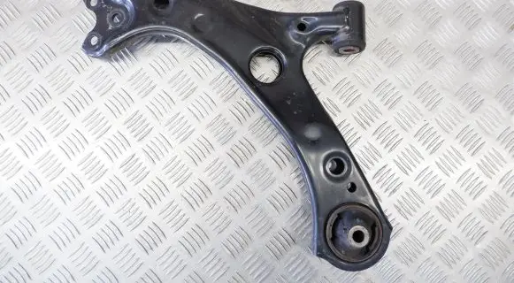 Toyota Prius (XW50) Front lower control arm/wishbone 4806947060