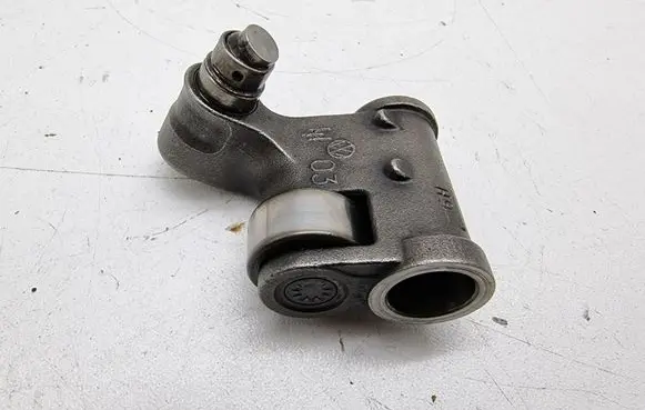 Volkswagen PASSAT B6 other engine part