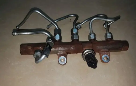 Nissan Qashqai Fuel main line pipe A2C20001221