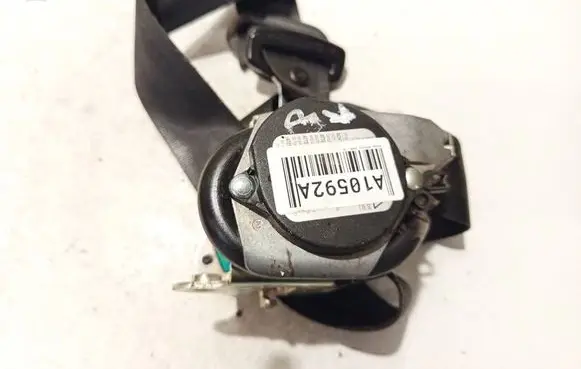 Skoda Octavia Mk2 (1Z) Front seatbelt