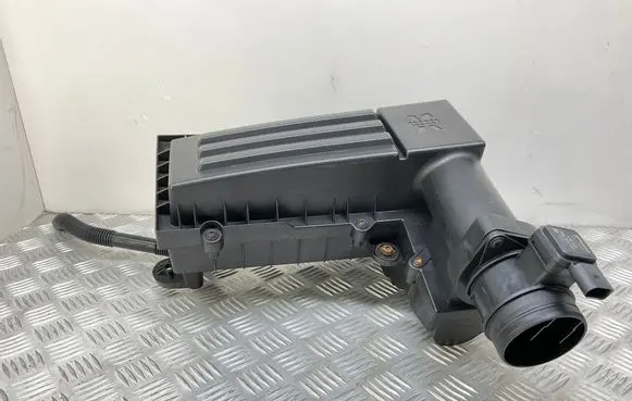 Air filter box
