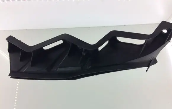 Volkswagen PASSAT B6 Front bumper mounting bracket 3C0807990