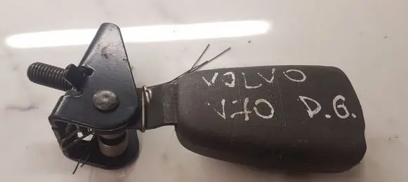 Volvo V70 Rear seatbelt buckle