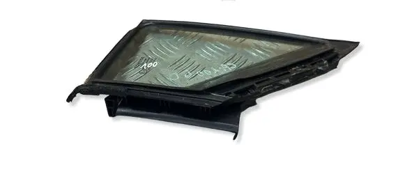 Toyota C-HR I Front door vent window glass four-door 68188F4010