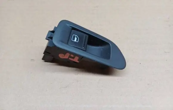 Volkswagen Golf VI Electric window control switch 5K4868346