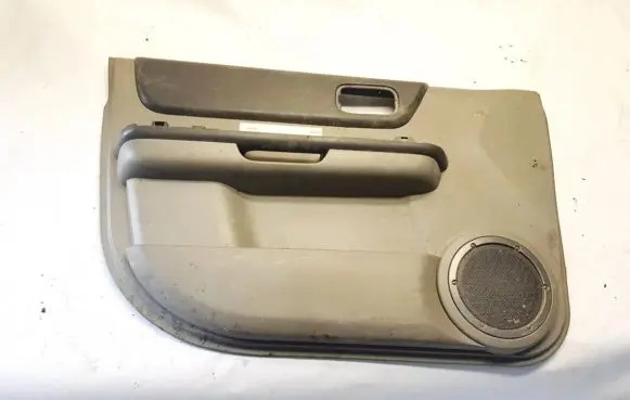 Nissan X-Trail T30 Front door card panel trim 809018h300