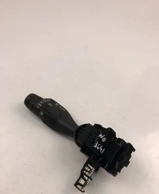Volvo S90, V90 Indicator stalk 31674102