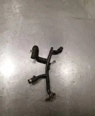 Engine coolant pipe/hose