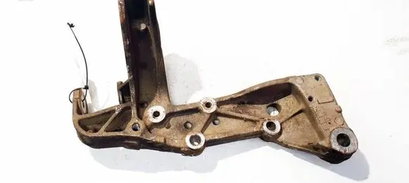 Skoda Octavia Mk2 (1Z) Front lower control arm/wishbone 1K0199296F