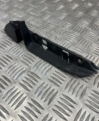 BMW 5 E60 E61 Front bumper mounting bracket 7033706