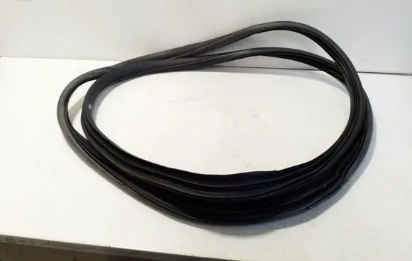 MG ZS Front door rubber seal 