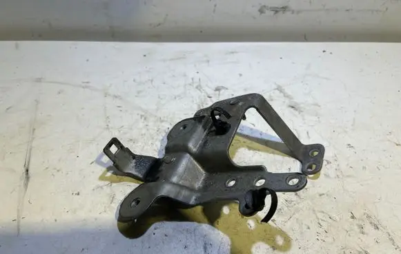 Mercedes-Benz EQA other engine part A2438304800