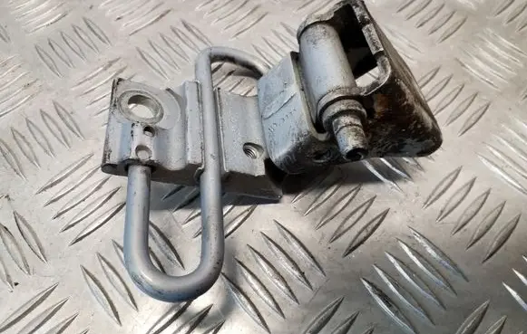 Seat Ibiza III (6L) Rear door lower hinge 6L4833412