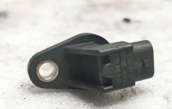 Mercedes-Benz B W246 W242 Camshaft speed sensor A6519050100 0232103107 13T055004236