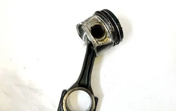 Audi A3 S3 8P Piston with connecting rod