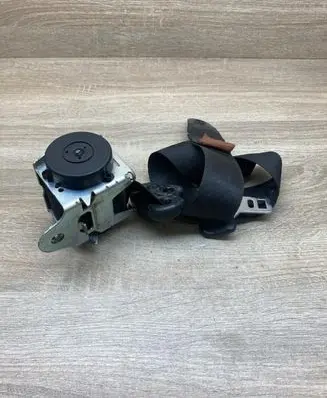 Ford Focus C-MAX Front seatbelt 601597400E