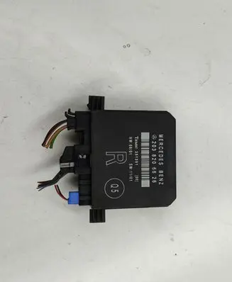 Mercedes-Benz C W203 Door control unit/module 2038206626