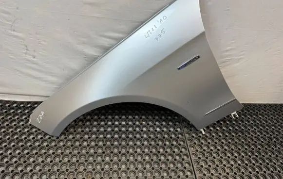 Mercedes-Benz E W212 Fender