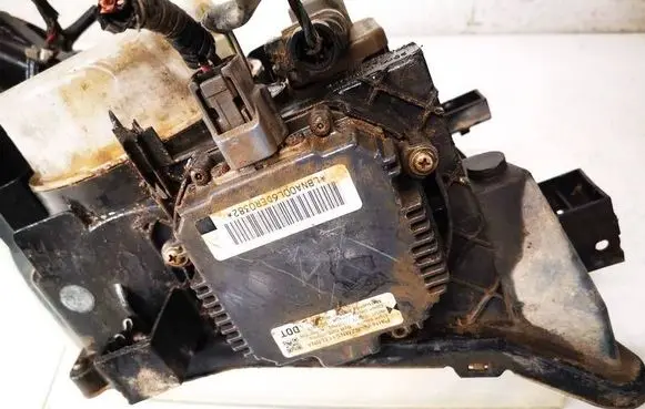 Nissan Pathfinder R51 Headlight ballast module Xenon nzmns111lbna