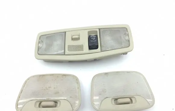 Citroen C-Crosser Front seat light 8401A009ZZ MR190205