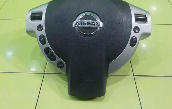 Nissan X-Trail T31 Steering wheel airbag BAMPT11131